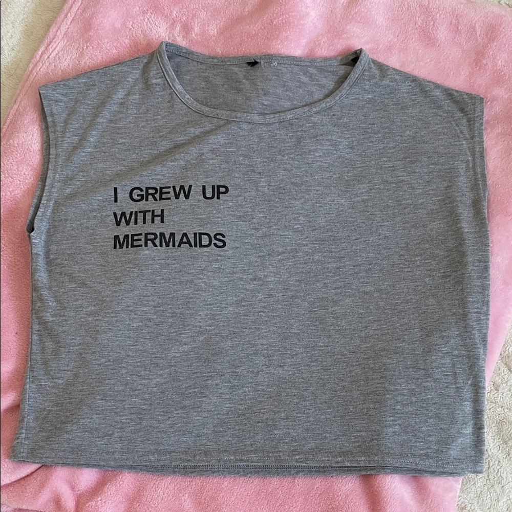 Grey Graphic Muscle Tee Size M/L - Picture 3 of 4